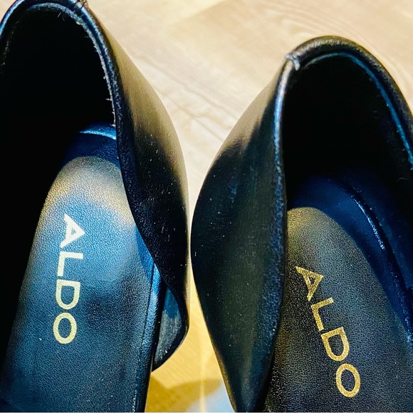 Size 7.5 Aldo high heels - Picture 3 of 5